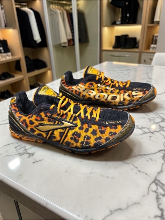Brooks Shoes - Brooks Mach Speed Demon Leopard Print Womens Cross Country Shoes Size 9.5